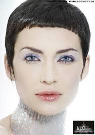 frisuren bilder pixie mit micro pony und fransigen koteletten frisuren haare extrem kurze haare frauen kurzhaarfrisuren damen extrem kurze haare