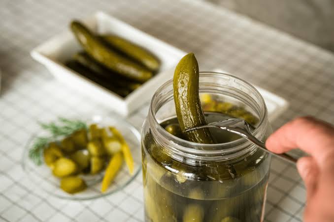 Does Pickle Juice for Cramps Work? | The Output by Peloton