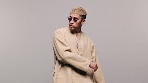 @malumaticas:maluma que mierda te pasaella te dejo como una mierday todavía comentas en las fotos de ella. Bad Bunny S New Favorite Look Is Surprisingly Chic Vogue