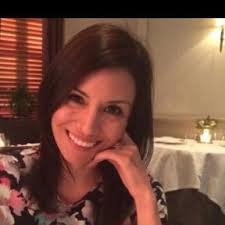 Mirtha Vargas's Instagram, Twitter & Facebook