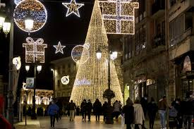 Decoremos pasteles con don sapo. La Navidad Bana Con Su Luz La Ciudad El Comercio