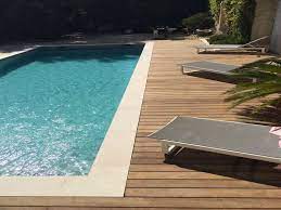 Elles constituent un petit trottoir autour du bassin et donnent à la piscine son aspect fini. 32 Idees De Piscine Piscine Piscine Et Jardin Piscine Amenagement Paysager