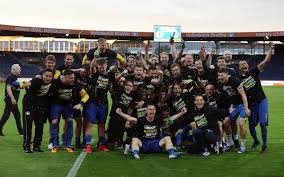 Ebay es handelt sich um ein trikot von eintracht braunschweig. Der Blau Gelbe Jahresruckblick Teil 1 Eintracht Braunschweig