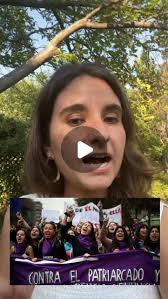 Las feministas persiguen a mujeres por sus ideas!!