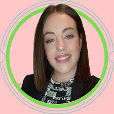 Raquel Serrano's Instagram, Twitter & Facebook