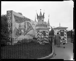 Storyland Children S Area Entrance At San Francisco Zoo Photographed For Tours Of Discovery October 25 San Francisco Zoo Places In California San Francisco