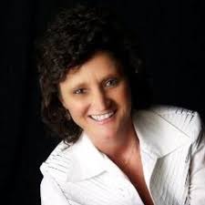 Leanne Carpenter (@leannecarpenter)