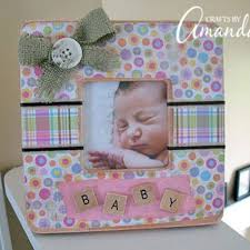 It can be done with finger painting, or for little ones who prefer a little less mess, a brush. 50 Darling Homemade Gift Ideas To Make For A New Mom Feltmagnet