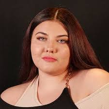 Gabrielle Lee's Instagram, Twitter & Facebook