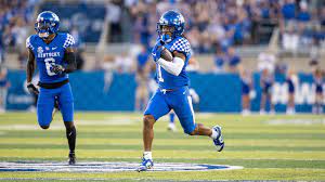 Wan Dale Robinson Football University Of Kentucky Athletics
