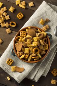 When it comes to party nibbles, a nice homemade snack mix is an easy and simple way to let your guests know how much you care. Texas Trash Recipe Insanely Good