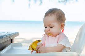 Hallöchen, also mein sohnemann ist 18wochen und 3 tage alt. Ab Wann Durfen Babys Banane Essen Babyled Weaning