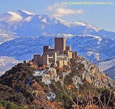 The castle began as a moorish fortress in the 8th century, later improved by the nasrid ruler of the emirate of granada. Saint Catalina S Castle Castillo De Santa Catalina Cerro De Santa Catalina Overlooking The City Of Jaen Andalusia Spain Www Cast Jaen Castle Spain Tour