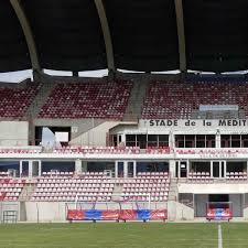 « ça va très mal se terminer », lance ce résident de la tour numéro deux de la gayonne les yeux rougis par le manque de sommeil. Ligue 2 Le Stade De La Mediterranee De L As Beziers Officiellement Homologue Par La Lfp