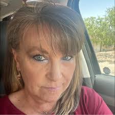 Kellie Kendrick's Instagram, Twitter & Facebook