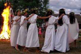 Sânziană is the romanian name for gentle fairies who play an important part in local folklore, also used to designate the galium verum or cruciata laevipes flowers. June 23 24 Noaptea De Sanziene And SÄƒrbÄƒtoarea Sanzienelor Sarah In Romania