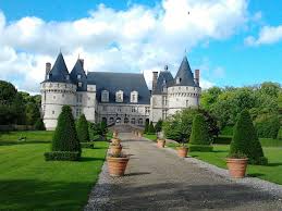 Chateau De Mesnieres En Bray Le Manoir Chateau France Les Chateaux De France