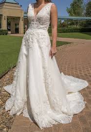 Maggie Sottero Alba Size 4 New Wedding Dress Front View On Bride New Wedding Dresses Wedding Dresses Dresses