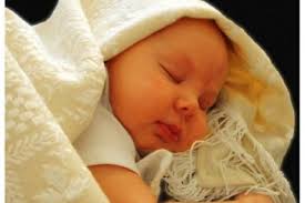 Ayunan anak bayi ditengah pintu / tempat tidur bayi kayu motif ukir | sentana mebel jepara / #kami punya informasi nih bun, mengayun bayi dan disertai dengan alunan musik diketahui sangat efektif untuk menenangkan bayi yang rewel, serta mengatasi. Kebiasaan Tidur Ini Tingkatkan Sindrom Kematian Mendadak Pada Bayi Antara News