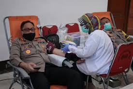 Tiktok 20 juni 2021 viral dance 5 cowo : Stok Pmi Menipis Polrestabes Bandung Gelar Donor Darah