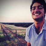 Aaron Poston's Instagram, Twitter & Facebook