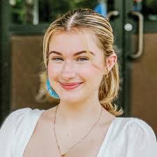 Rachel Baskin's Instagram, Twitter & Facebook