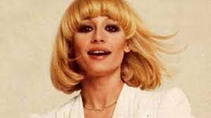 raffaˈɛlla karˈra), is an italian singer, dancer, television presenter, and actress. H6engfgjpmtuym