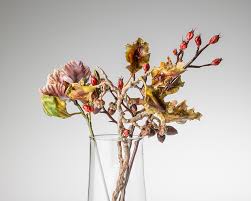 Check spelling or type a new query. Lilla Tabasso Shapes Glass Into Flowers Of Incredible Realism At Homo Faber