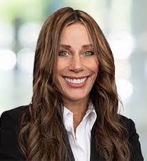 Terri Callahan's Instagram, Twitter & Facebook