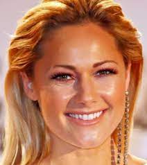 Helene fischer is a married woman. Helene Fischer Bio Age Facts Wiki Birthday Net Worth Height Songs Tour 2019 Atemlos News Awards Comeback Married Florian Silbereisen