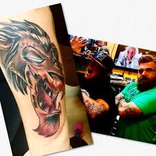 Scarface is just about every gangsters favorite movie, possibly the reason for this tattoo being so depending on the scene or emotion of al pacino, the tattoo can be different, unique, and change it. O Xrhsths The Draw Sto Twitter Epic New Tattoo By My Dude Fudruckus Follow Him Now I Present To You Zombie Scar From The Lion King