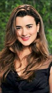 Cheryl Pieri's Instagram, Twitter & Facebook