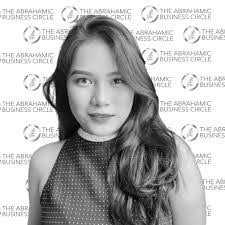 Beatrice Benjamin's Instagram, Twitter & Facebook