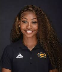 Bethany Peoples's Instagram, Twitter & Facebook