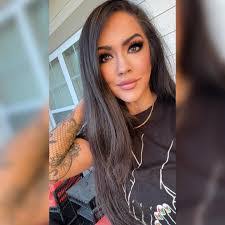 Lacey Bradford's Instagram, Twitter & Facebook