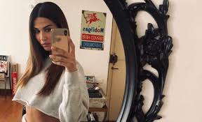У нас нет биографии для francesca lodo. 4hxn6y5y68rlzm