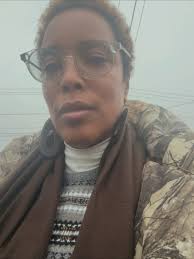 Generous Stranger Helps Family in Need with Surprise Financial Assistance