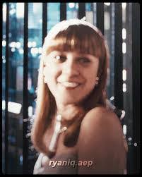 Jean Bateman's Instagram, Twitter & Facebook