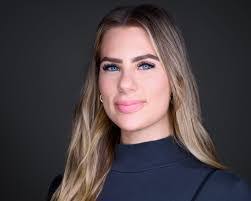 Brandy Bradley's Instagram, Twitter & Facebook