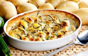 Preparation 1 Prechauffez Le Four A 180 C Beurrez Un Plat A Four Et Frottez Le Avec Une Gousse D A Recettes De Cuisine Gratin Pomme De Terre Recette Gratin
