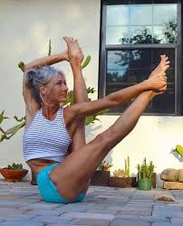 Starting a new practice should feel welcoming, not overwhelming. Cedric Benson Nfl And Tx Back Died In Motorbike Accident At Age Thirty Six Dosti Shayari Yoga Pictures Yoga Photos Yoga Moves