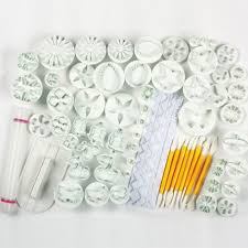 Brownie layers perfectly compliment white cake and then are topped with a beautiful buttercream rosette. 10 Best Cake Decorating Tools In 2018 Gourmet Cake Decorating Tools And Sets