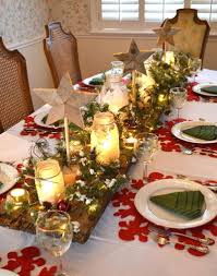 Decoration De Table De Noel Pour Une Atmosphere Magique Decoration Table De Noel Table De Noel Centre De Table Noel
