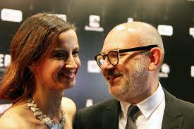 El actor no da más de chochera y ha compartido bellas imágenes de su retoño en su cuenta de instagram. Revisa Los Mejores Looks De La Alfombra Roja De Neruda Fmdos