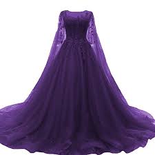 Wow Was Fur Ein Kleid Dieses Vintage Brautkleid In Lila Ist Ideal Fur Eine Hochzeit Im Viktorianischen Stil O Kleider Fur Balle Ausgefallene Outfits Kleider
