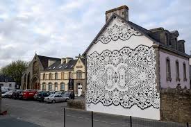 La Creation De Nespoon Place Des Carmes A Pont L Abbe Aucun E Artiste De Rue Street Art Bretagne