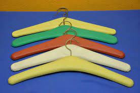 Compare west frisian hinger (hanger), dutch hanger (hanger), german hänger and henker. 70s Hanger With Plastic Cover 5 Pieces At Vintage Shop Kusera