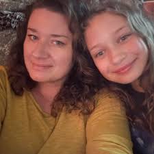 Waterfall or easy outdoor activities for kids