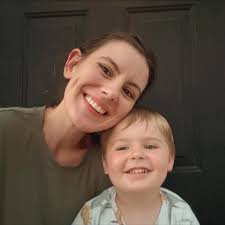 Book for Eloise fans who see her as a woman who has aspirations in  academia, wish to study, have more than what a traditional role offers for  a woman. My Darling Caroline