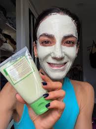 Compact and customizable travel-friendly makeup line